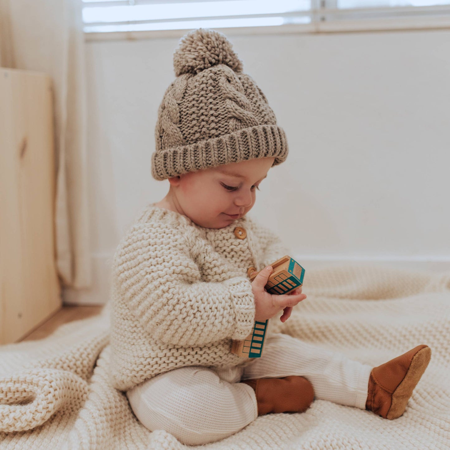 Pebble Cable Beanie Hat